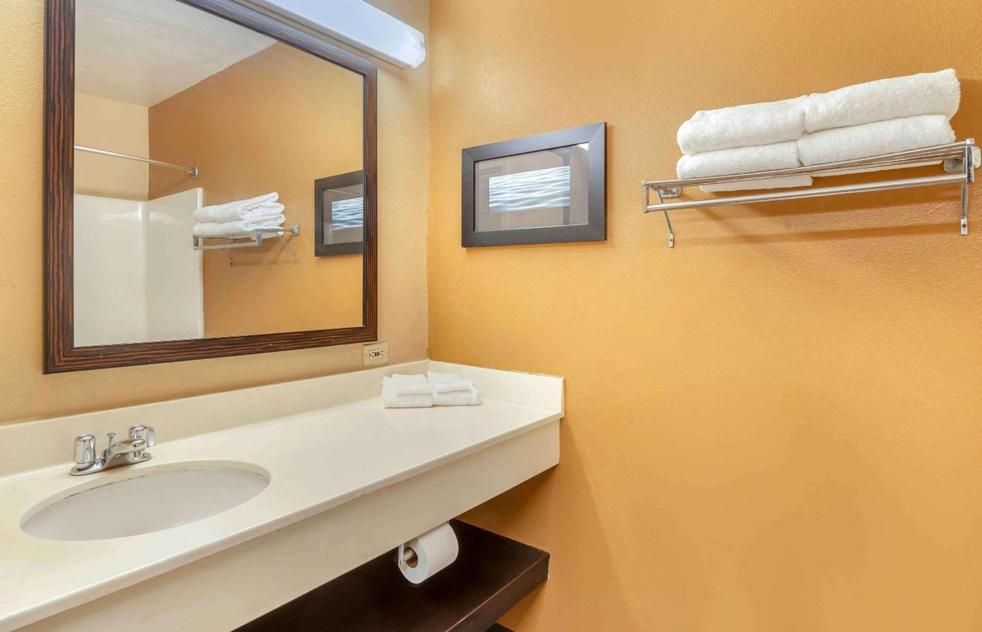 Extended Stay America Suites - Oakland - Emeryville Esterno foto