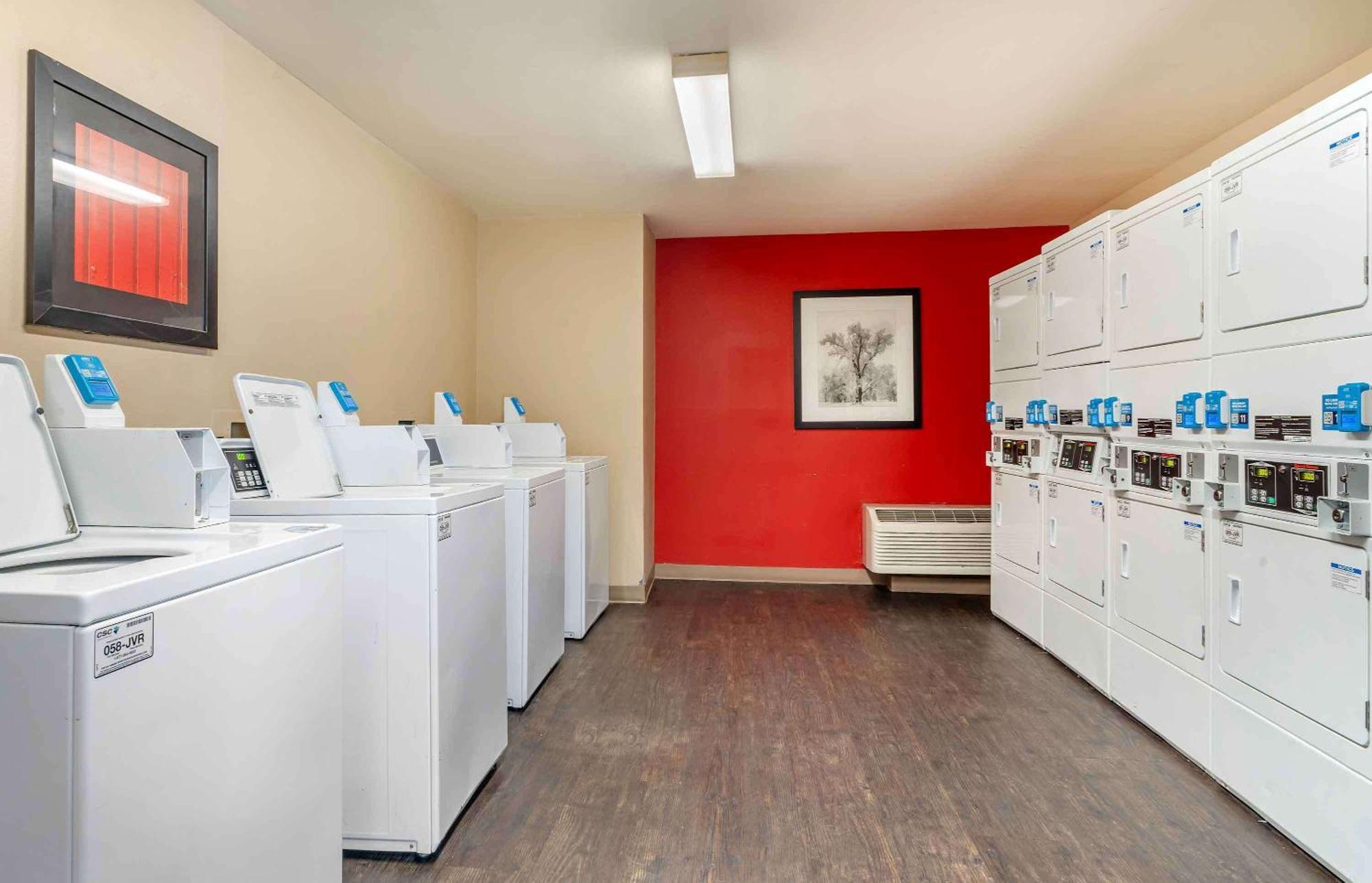 Extended Stay America Suites - Oakland - Emeryville Esterno foto